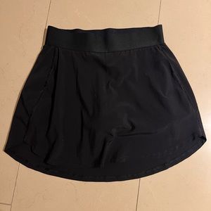 Aritzia skort